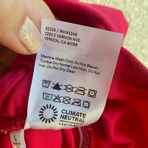 Reformation Raydon Dress Off Shoulder Rouched Corvette Hot Pink Barbie - Picture 10 of 10